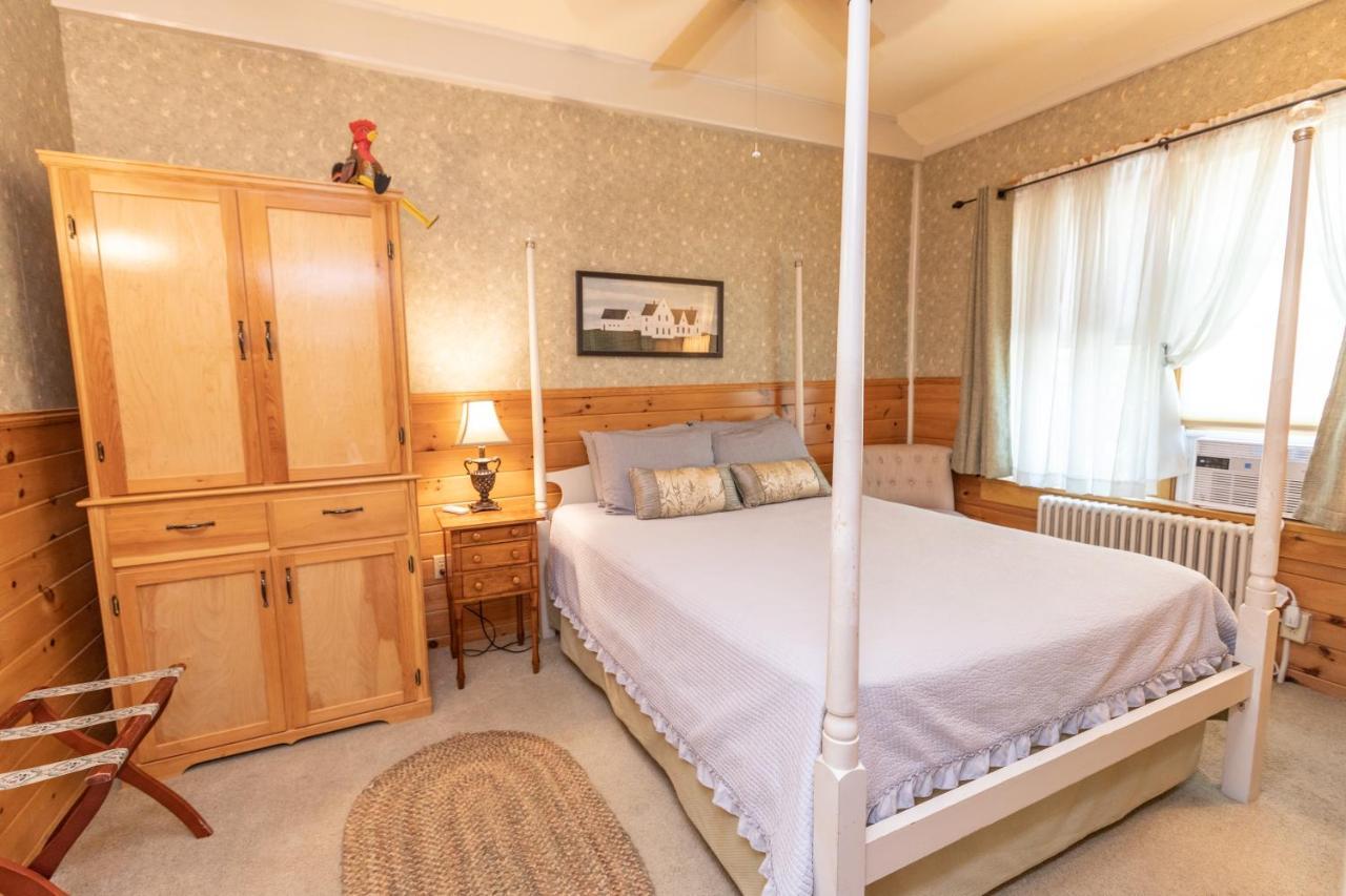 Waybury Inn East Middlebury Экстерьер фото