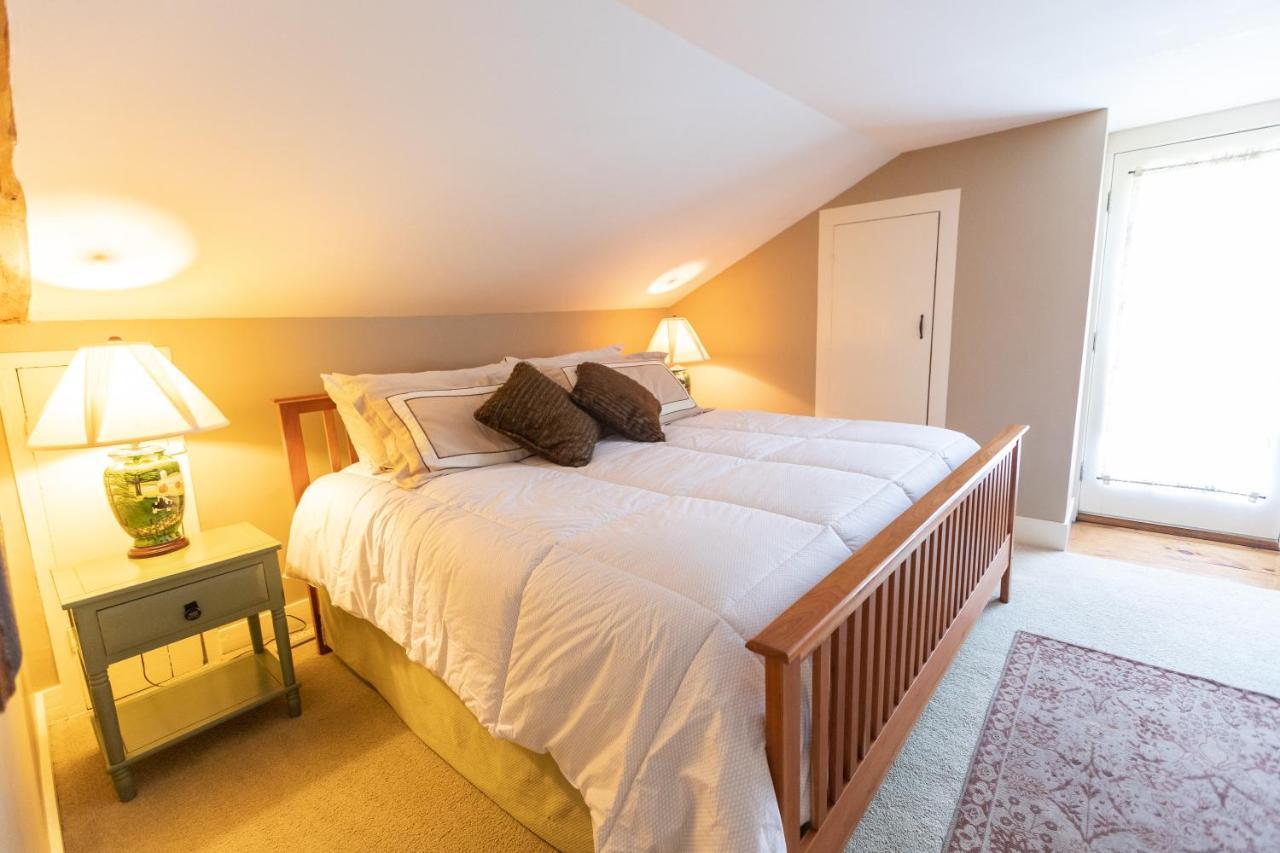 Waybury Inn East Middlebury Экстерьер фото