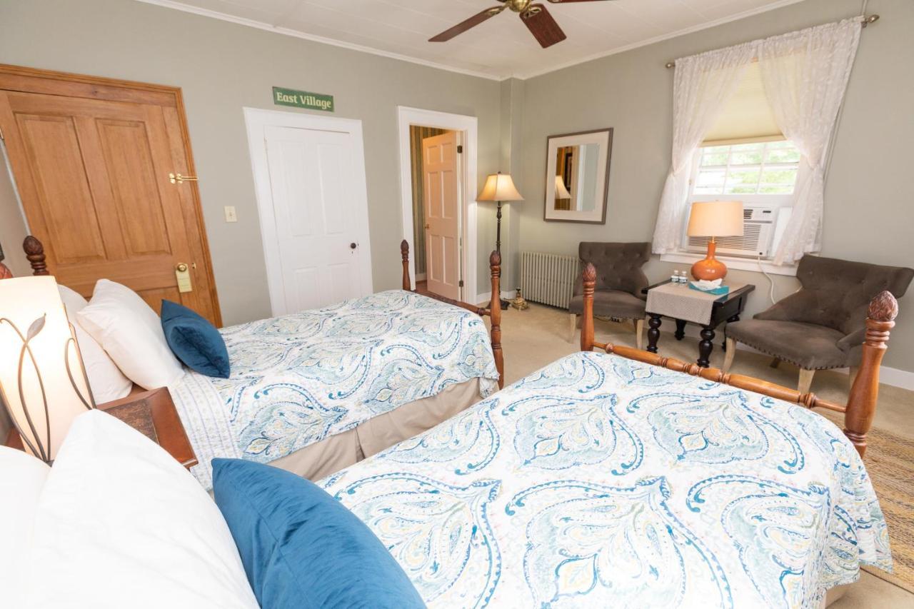 Waybury Inn East Middlebury Экстерьер фото