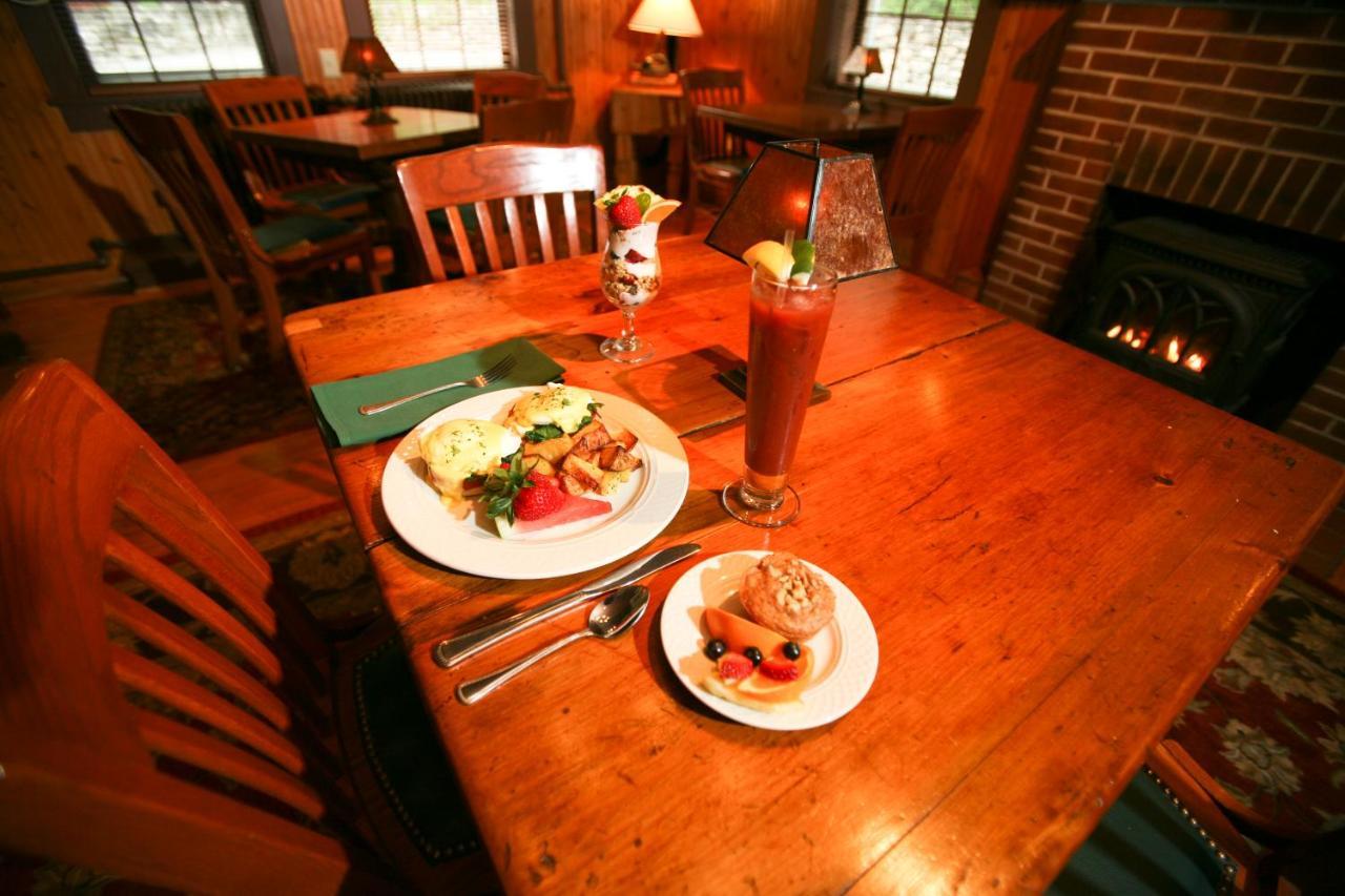Waybury Inn East Middlebury Экстерьер фото