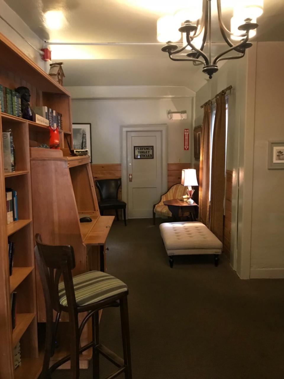 Waybury Inn East Middlebury Экстерьер фото